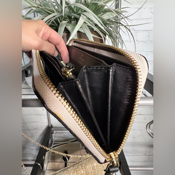 New Kate Spade zippered wallet - Picture 8 of 9